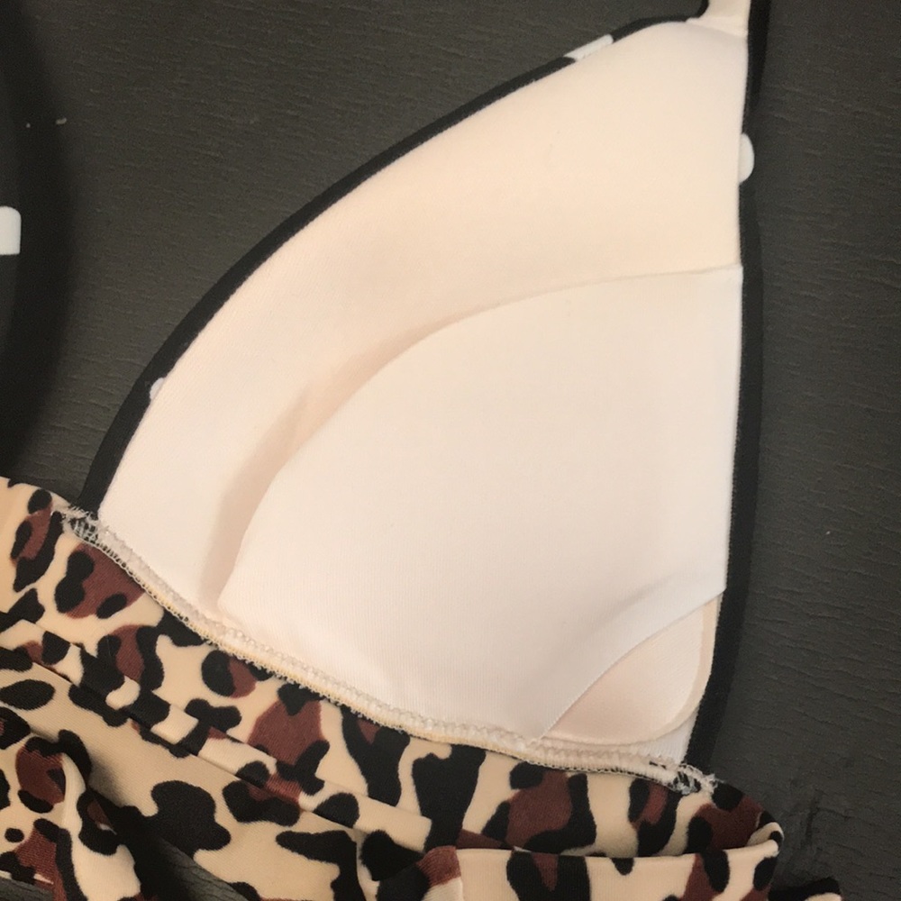 Victoria Secret Black Polka Dot/Leopard Bikini Top - Picture 3 of 3